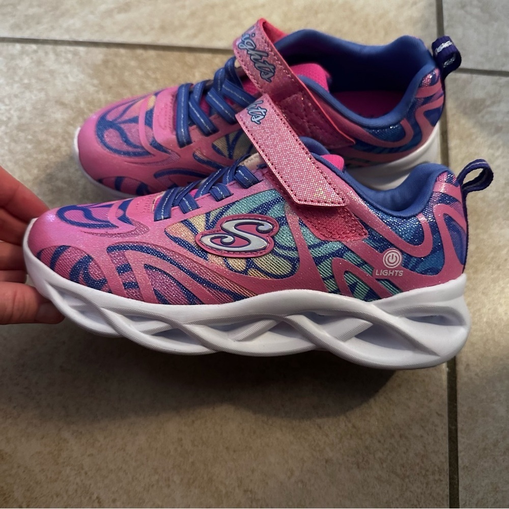 Sketchers light ups. Size 2